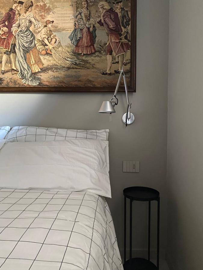 Bilocale Di Design Con Vista In Crocetta Quadronno Apartment Milan Exterior photo